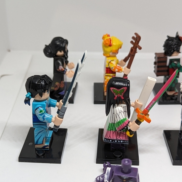 8 Minifigures- Demon Slayer Anime Building Block Toy Collectors Action Figures - Picture 6 of 16